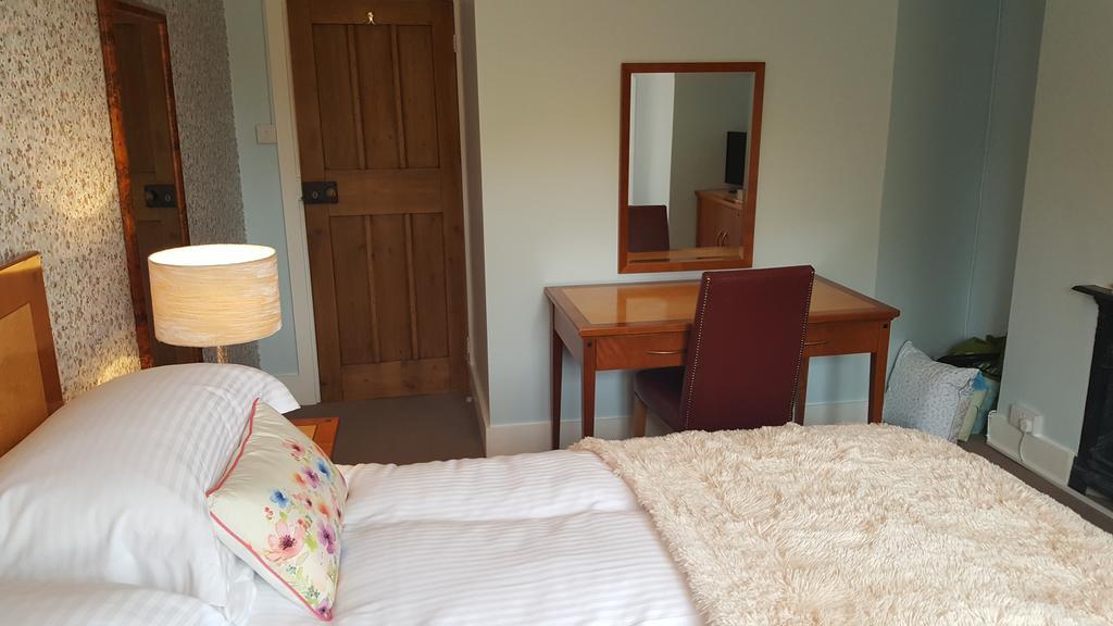 Sadlers Guest House Wokingham Dış mekan fotoğraf